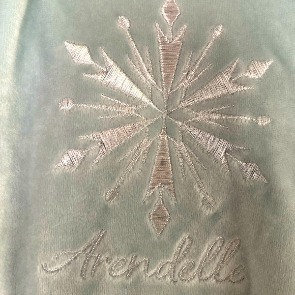 DISNEY FROZEN “ELSA” PORTRAIT ZIP-UP HOODIE BOXLUNCH EXCLUSIVE SIZE LARGE🌟NWT🌟 - Picture 5 of 16